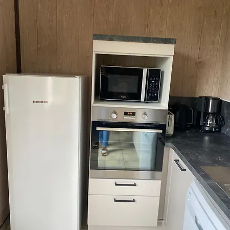 Louise 16 Personnes - 5 *